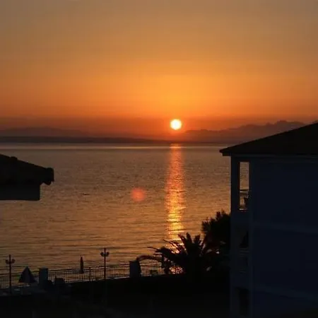 Meridien Beach Hotel 3*