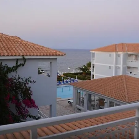 Hotel Meridien Beach 3*